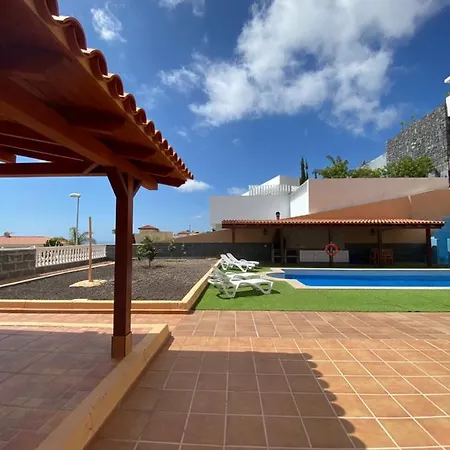 Vila La Rioja *